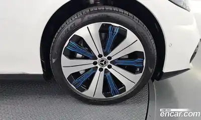 Mercedes-Benz EQS 2023 0.3 Автомат в Москве № 222583, миниатюра 5