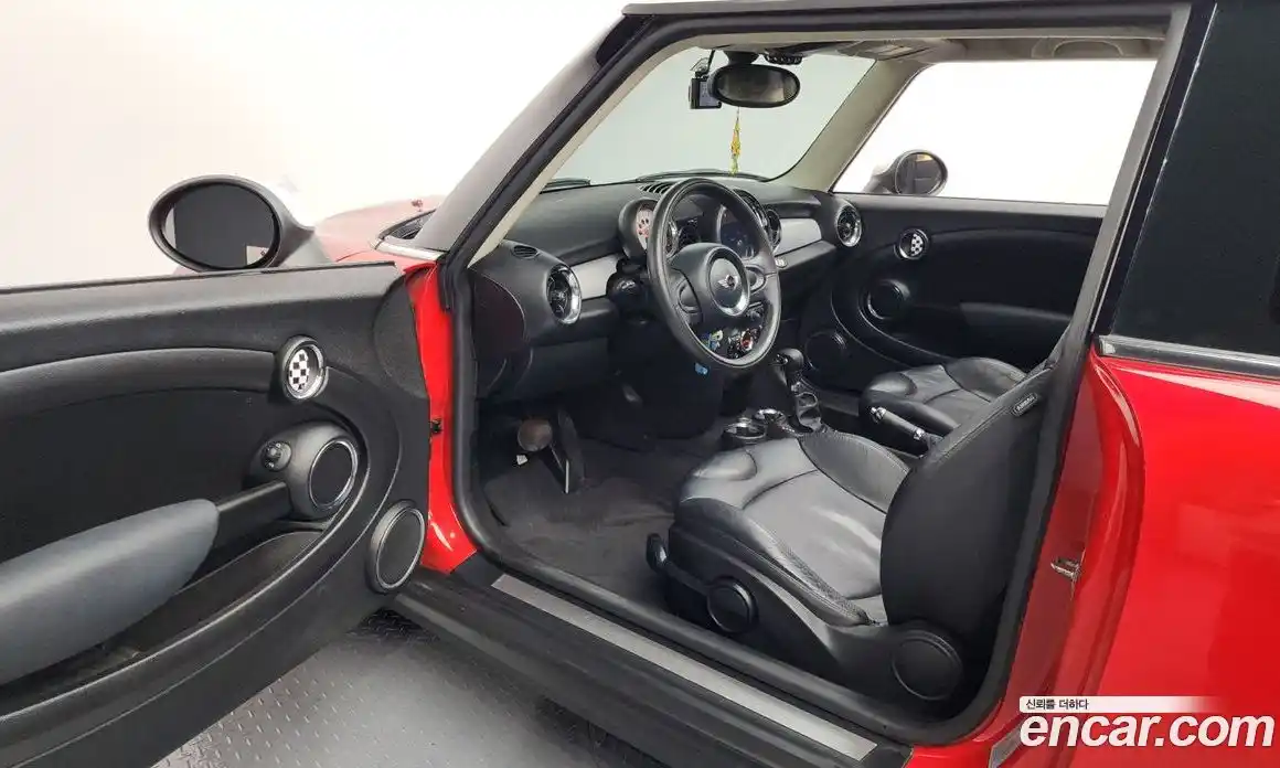 Mini Cooper 2012 1.6 Автомат в Москве № 227681, фото 13