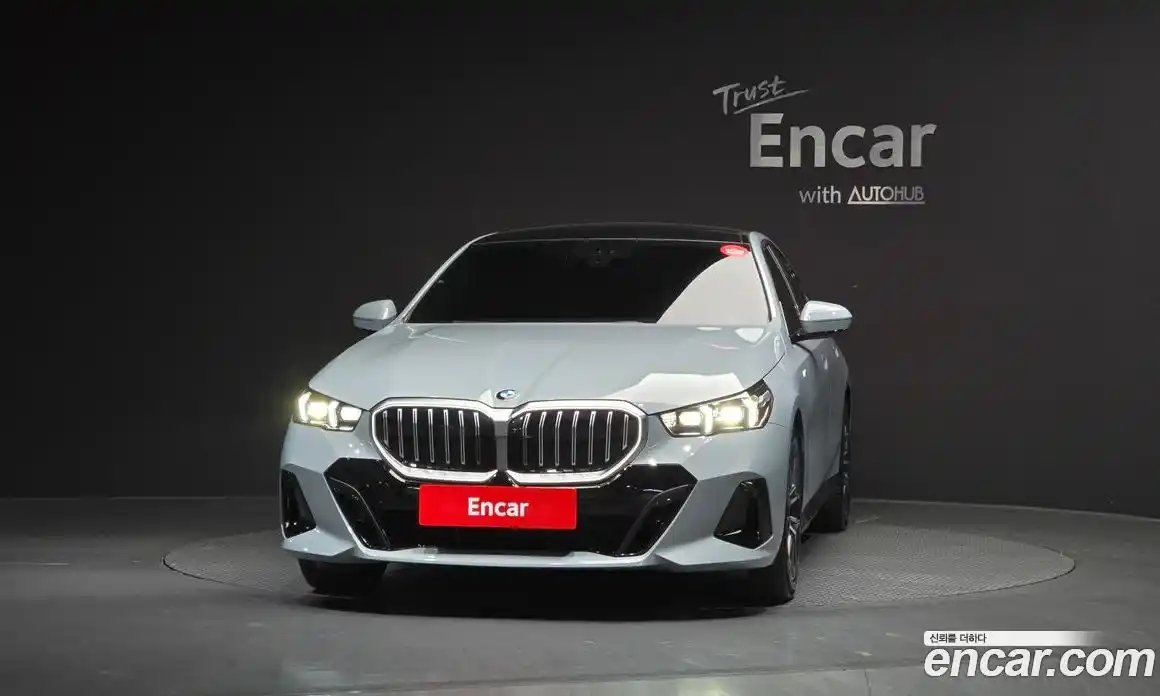 BMW 5-Series 2025 2.0 Автомат в Москве № 228063, фото 14