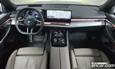 BMW 5-Series 2025 2.0 Автомат в Москве № 228063, миниатюра 8