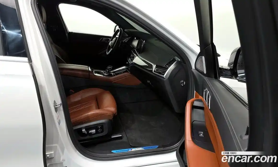 BMW X6 2021 4.4 Автомат в Москве № 229024, фото 11