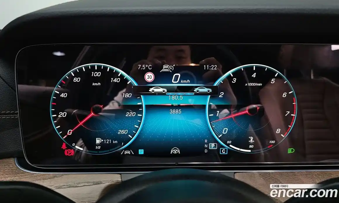 Mercedes-Benz E-Class 2022 2.0 Автомат в Москве № 229364, фото 11