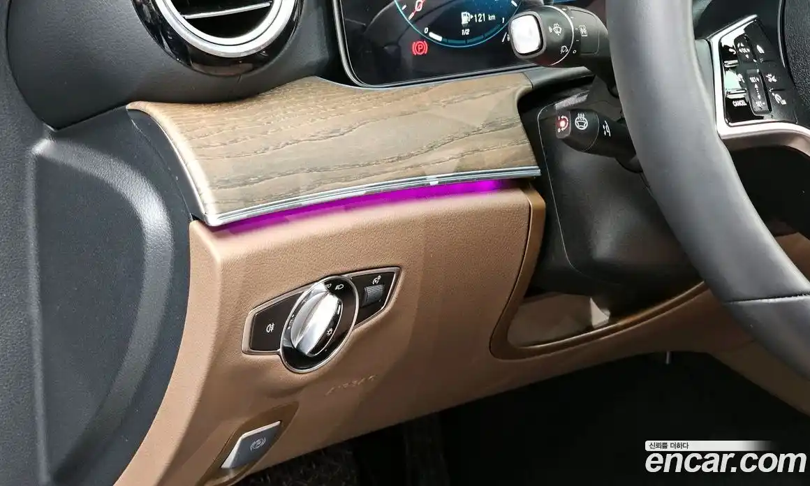 Mercedes-Benz E-Class 2022 2.0 Автомат в Москве № 229364, фото 14