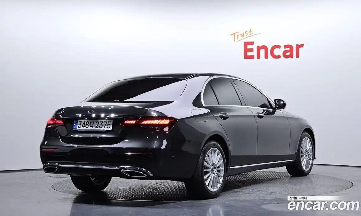 Mercedes-Benz E-Class 2022 2.0 Автомат в Москве № 229364, фото 19