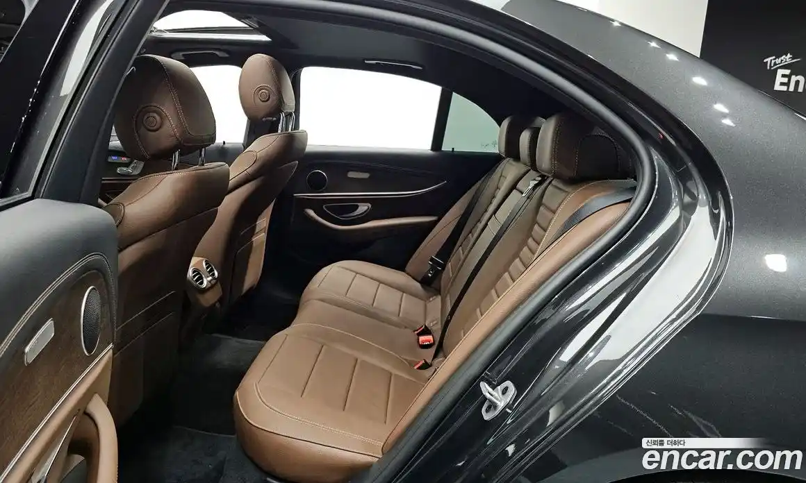 Mercedes-Benz E-Class 2022 2.0 Автомат в Москве № 229364, фото 20