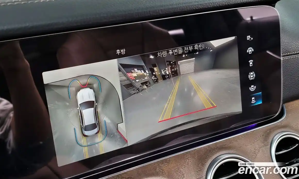 Mercedes-Benz E-Class 2022 2.0 Автомат в Москве № 229364, фото 4