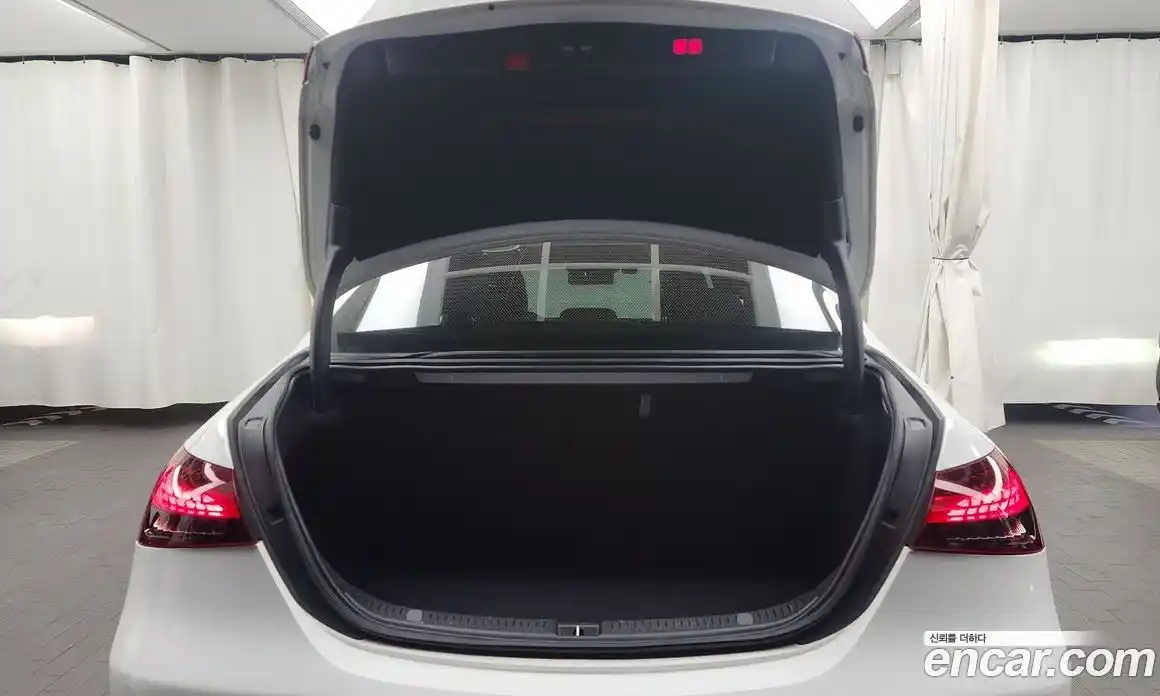 Mercedes-Benz E-Class 2021 2.0 Автомат в Москве № 229561, фото 20