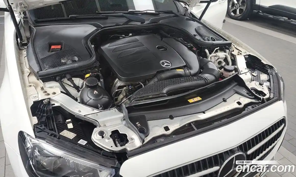 Mercedes-Benz E-Class 2021 2.0 Автомат в Москве № 229561, фото 6