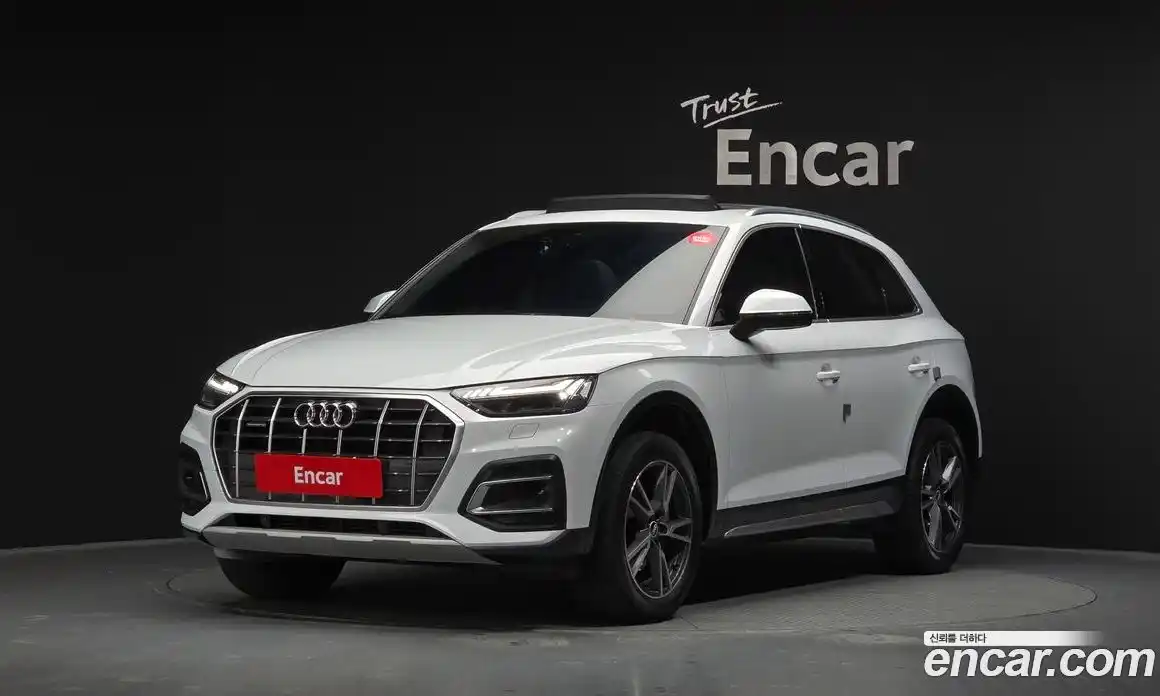 Audi Q5 2021 2.0 Автомат в Москве № 230036, фото 1