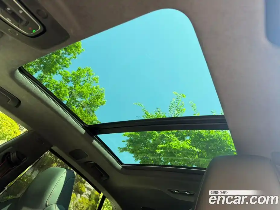 Audi RSQ8 2025 4.0 Автомат в Москве № 230266, фото 17