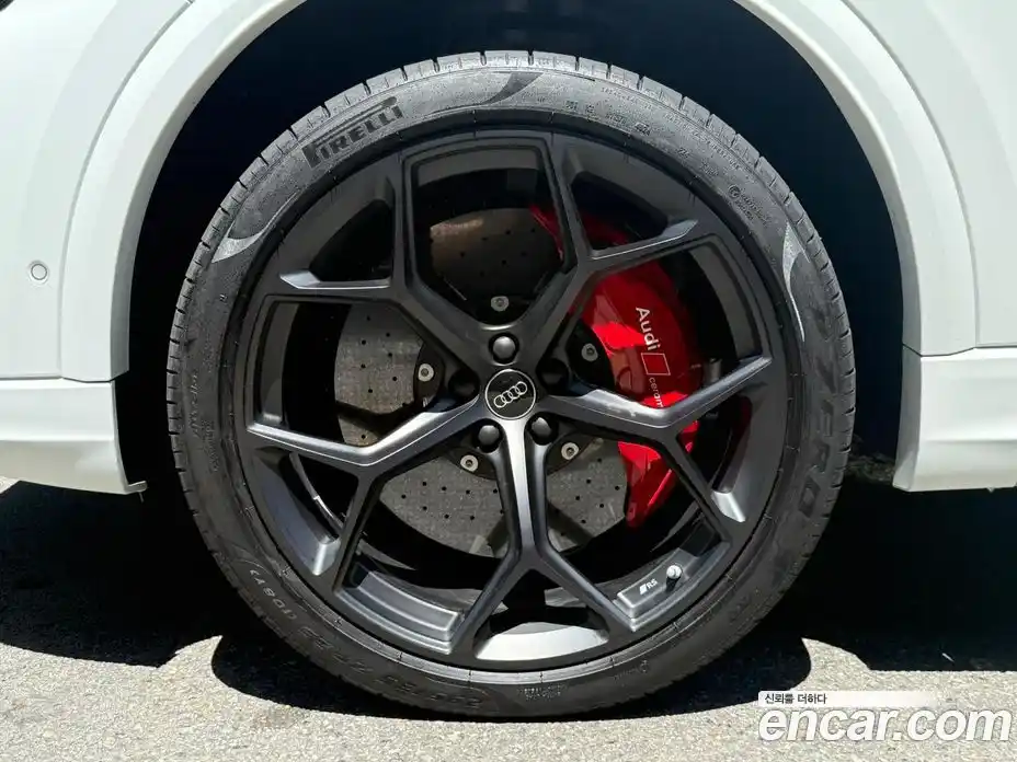 Audi RSQ8 2025 4.0 Автомат в Москве № 230266, фото 20