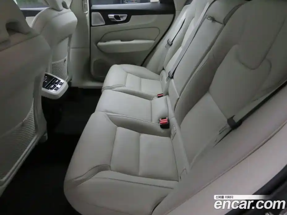 Volvo XC60 2026 2.0 Автомат в Москве № 230723, фото 11