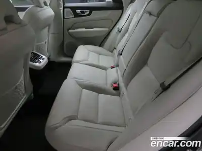 Volvo XC60 2026 2.0 Автомат в Москве № 230723, миниатюра 11