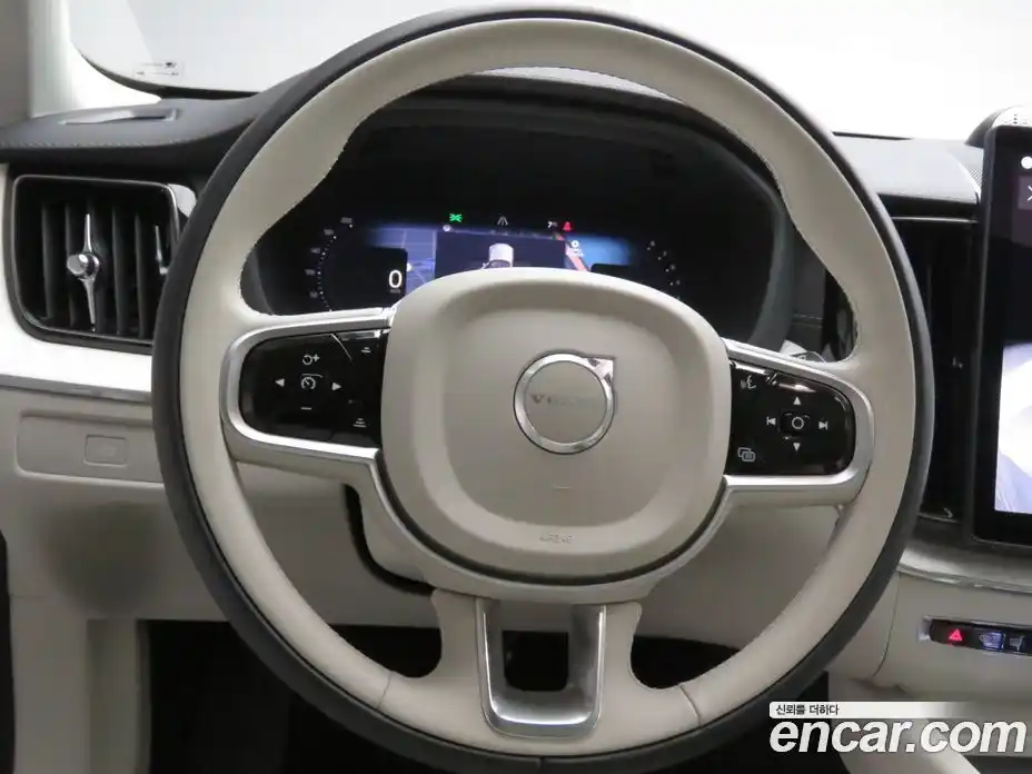 Volvo XC60 2026 2.0 Автомат в Москве № 230723, фото 13