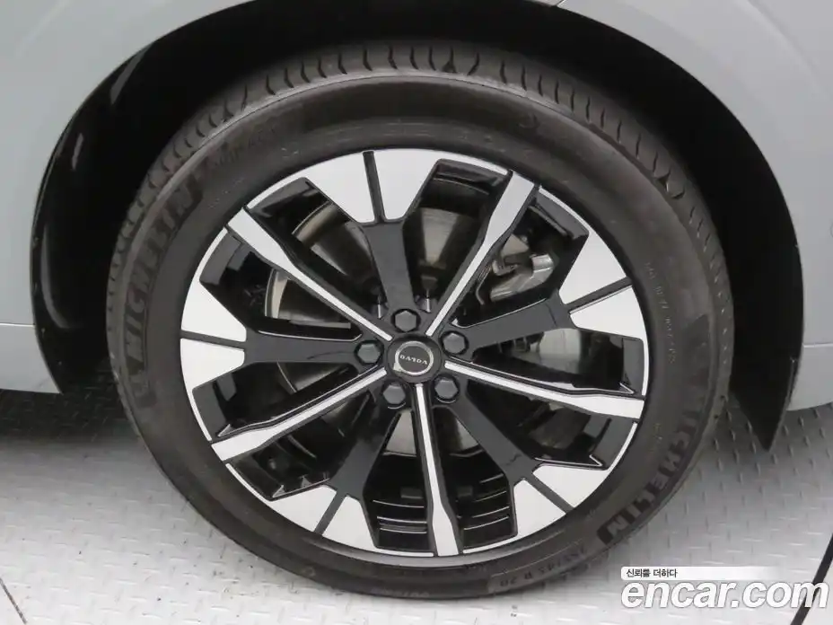 Volvo XC60 2026 2.0 Автомат в Москве № 230723, фото 5