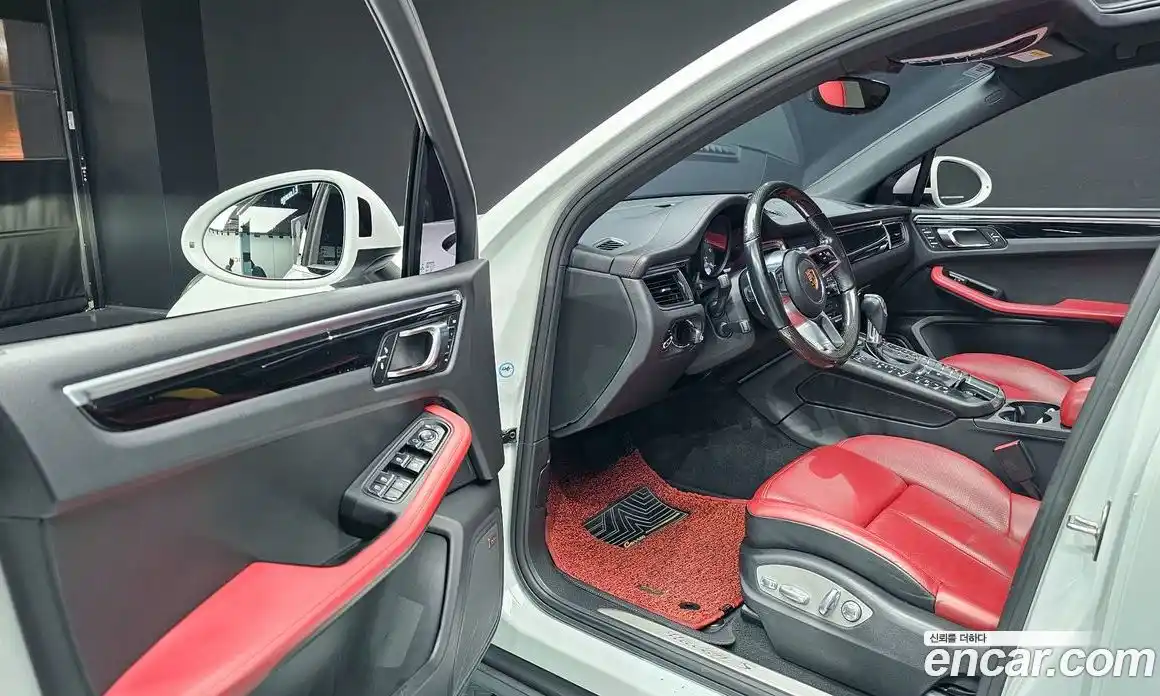 Porsche Macan 2017 3.0 Автомат в Москве № 230995, фото 11