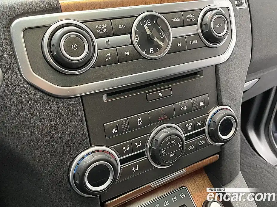 Land Rover Discovery 2016 3.0 Автомат в Москве № 231340, фото 16