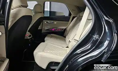 Genesis GV70 2024 2.5 Автомат в Москве № 24393, миниатюра 3