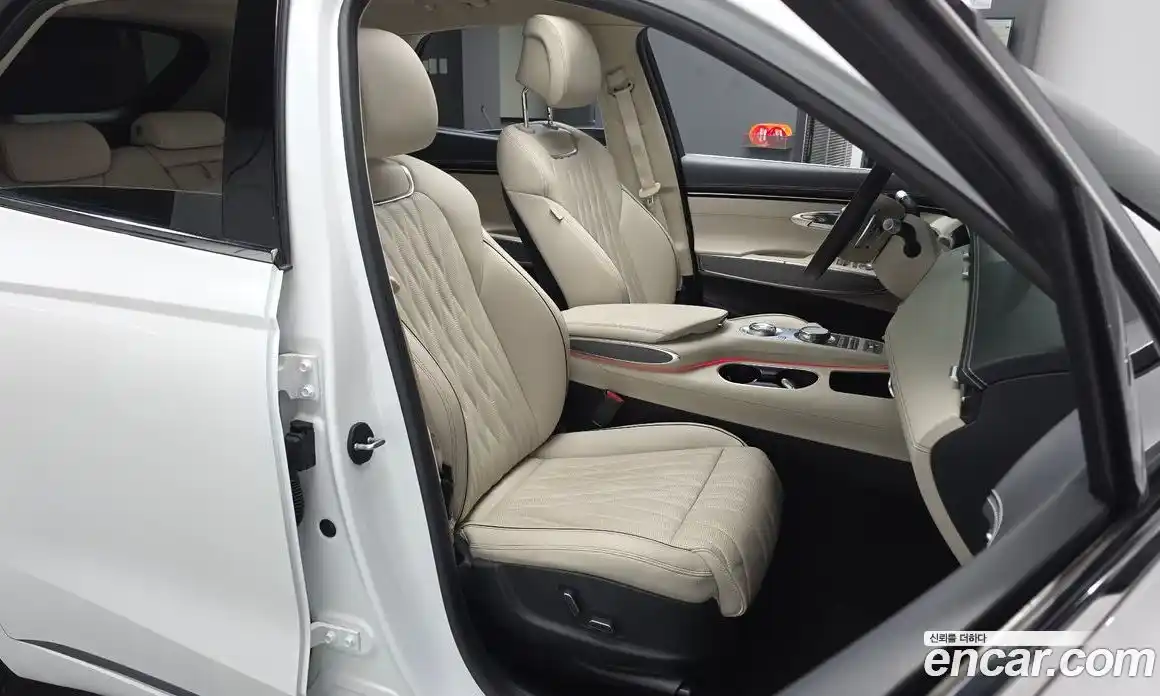 Genesis GV70 2021 2.5 Автомат в Москве № 24690, фото 12