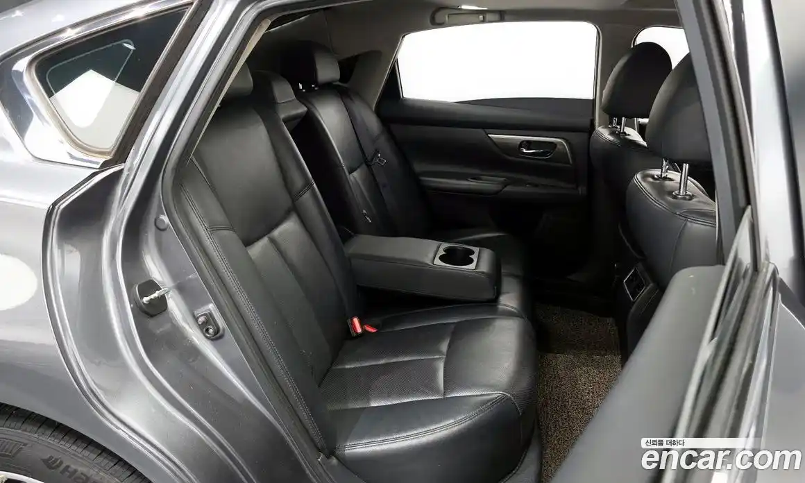 Nissan Altima 2015 2.5 Автомат в Москве № 248839, фото 20