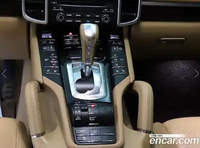 Porsche Cayenne 2017 3.0 Автомат в Москве № 252469, миниатюра 12