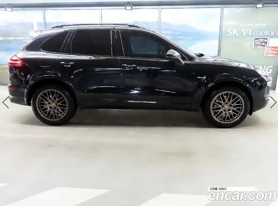 Porsche Cayenne 2017 3.0 Автомат в Москве № 252469, фото 3