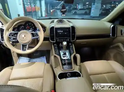 Porsche Cayenne 2017 3.0 Автомат в Москве № 252469, миниатюра 10