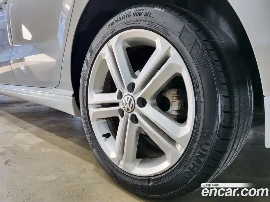 Volkswagen Polo 2014 1.6 Автомат в Москве № 272922, фото 16