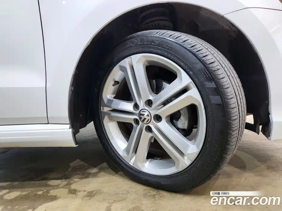 Volkswagen Polo 2014 1.6 Автомат в Москве № 272922, фото 18