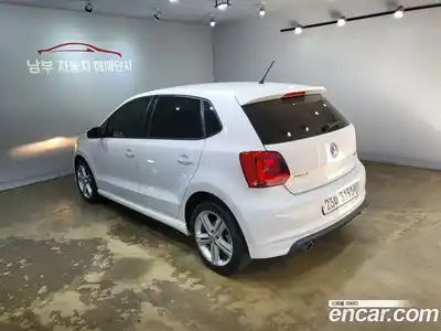 Volkswagen Polo 2014 1.6 Автомат в Москве № 272922, миниатюра 6