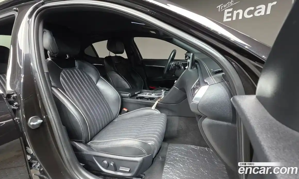 Genesis G70 2019 2.0 Автомат в Москве № 27374, фото 19