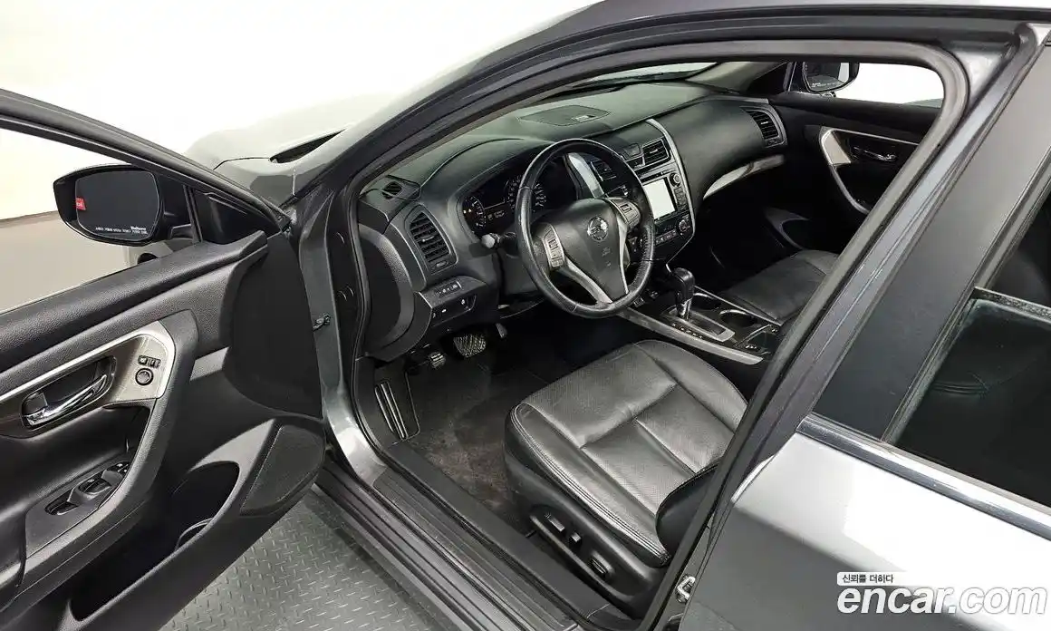 Nissan Altima 2014 2.5 Автомат в Москве № 285024, фото 11