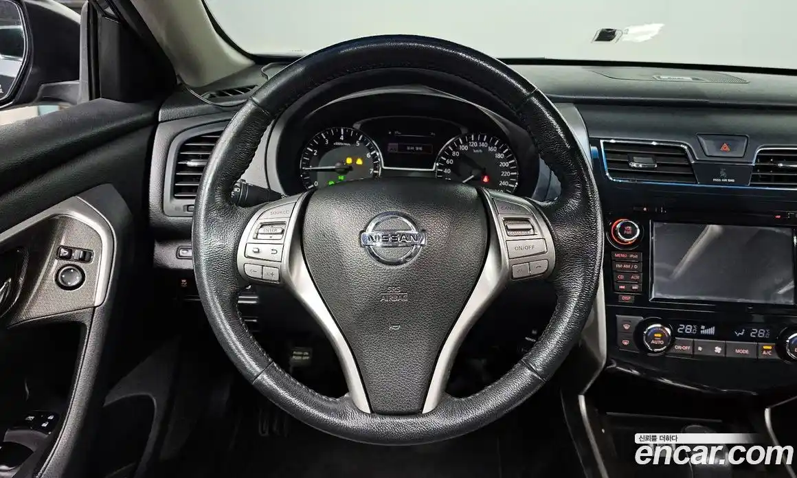 Nissan Altima 2014 2.5 Автомат в Москве № 285024, фото 16