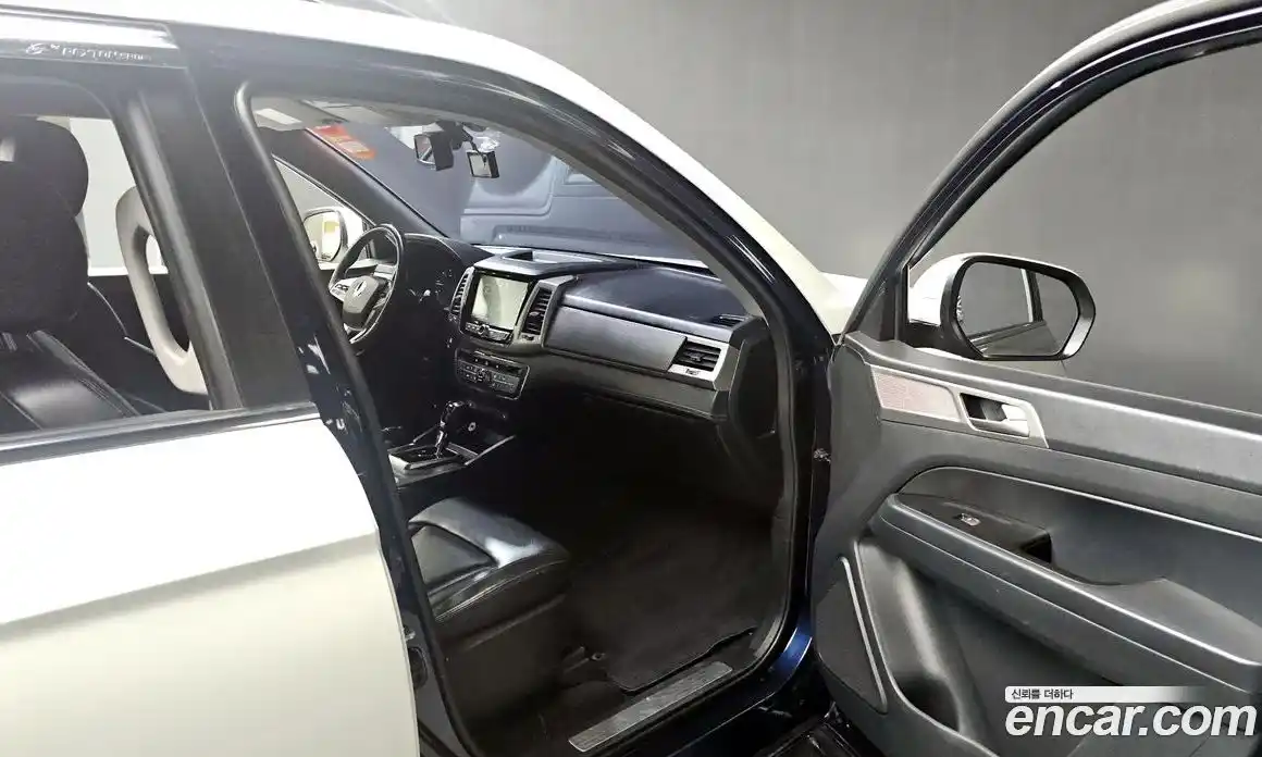 SsangYong Rexton 2018 2.2 Автомат в Москве № 29227, фото 3