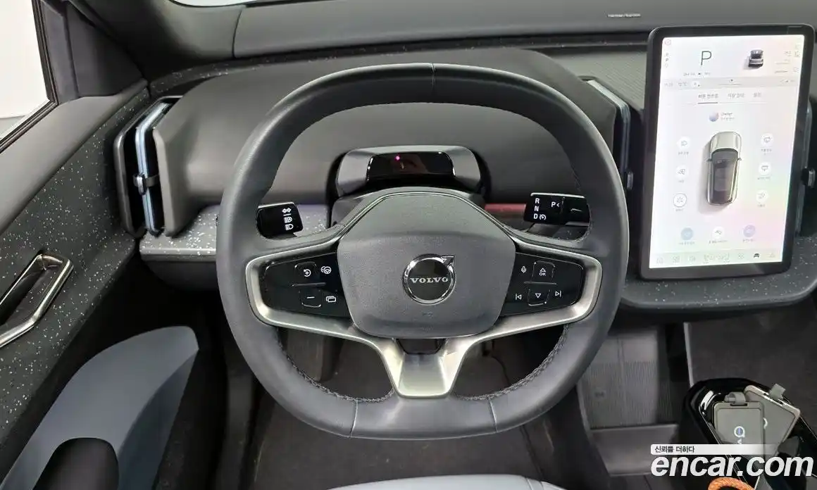 Volvo EX30 2025 Автомат в Москве № 293739, фото 3