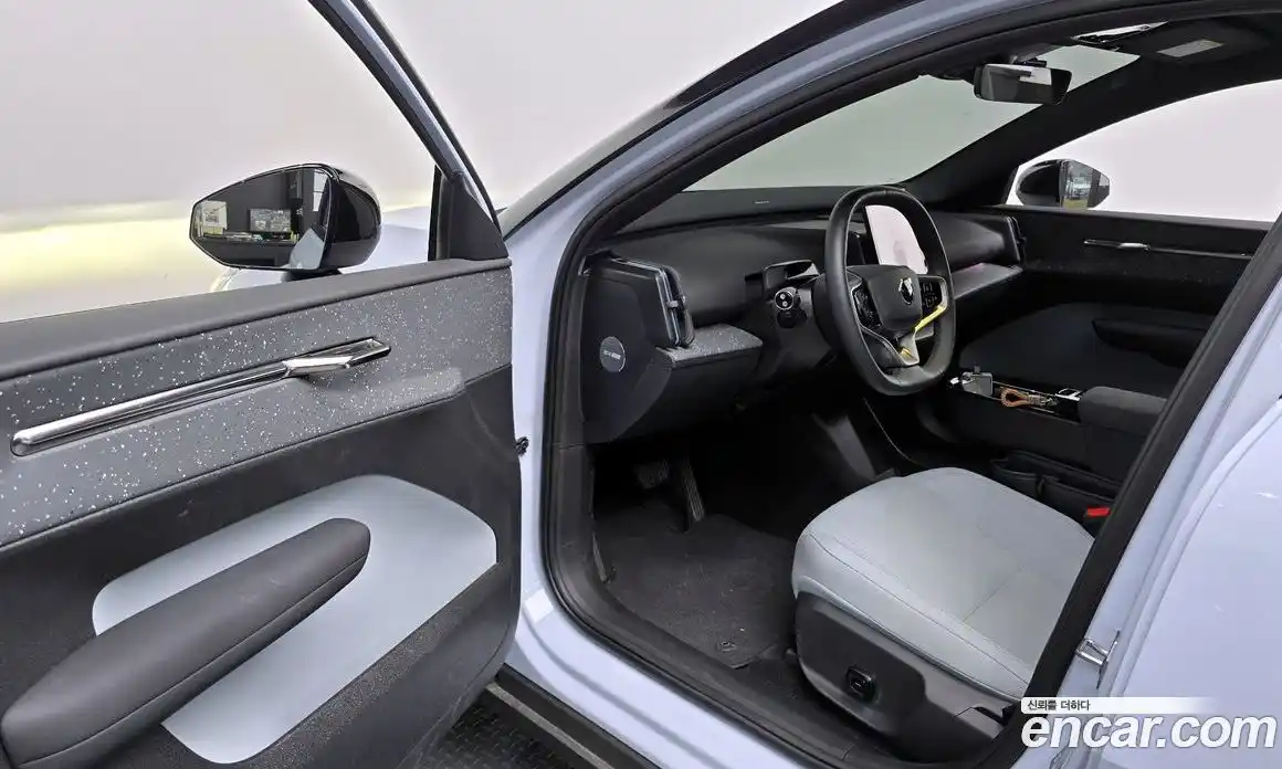 Volvo EX30 2025 Автомат в Москве № 293739, фото 10