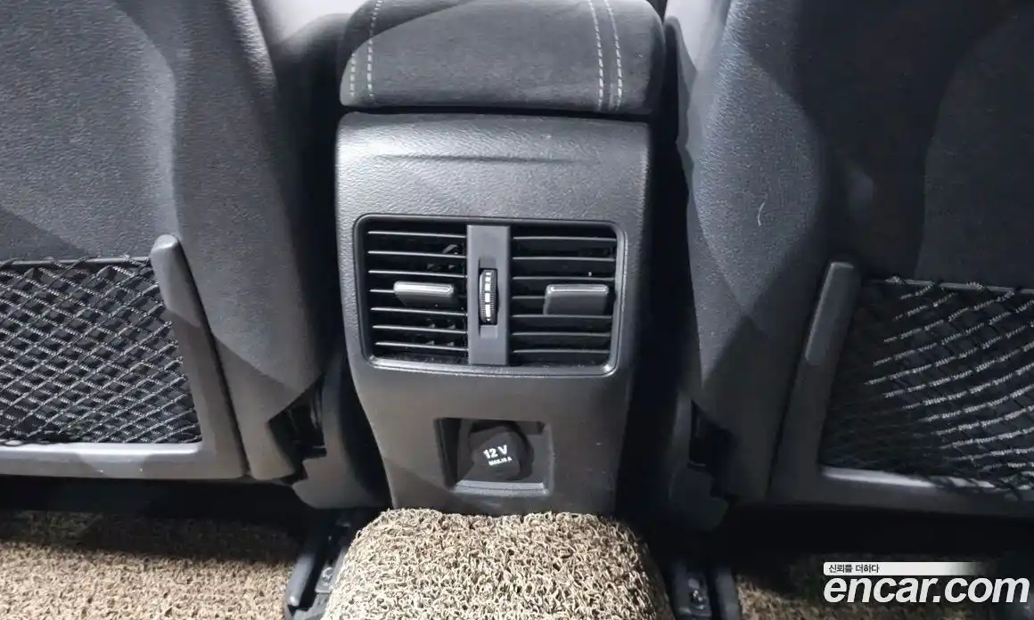 Infiniti Q30 2017 2.0 Автомат в Москве № 295735, фото 19