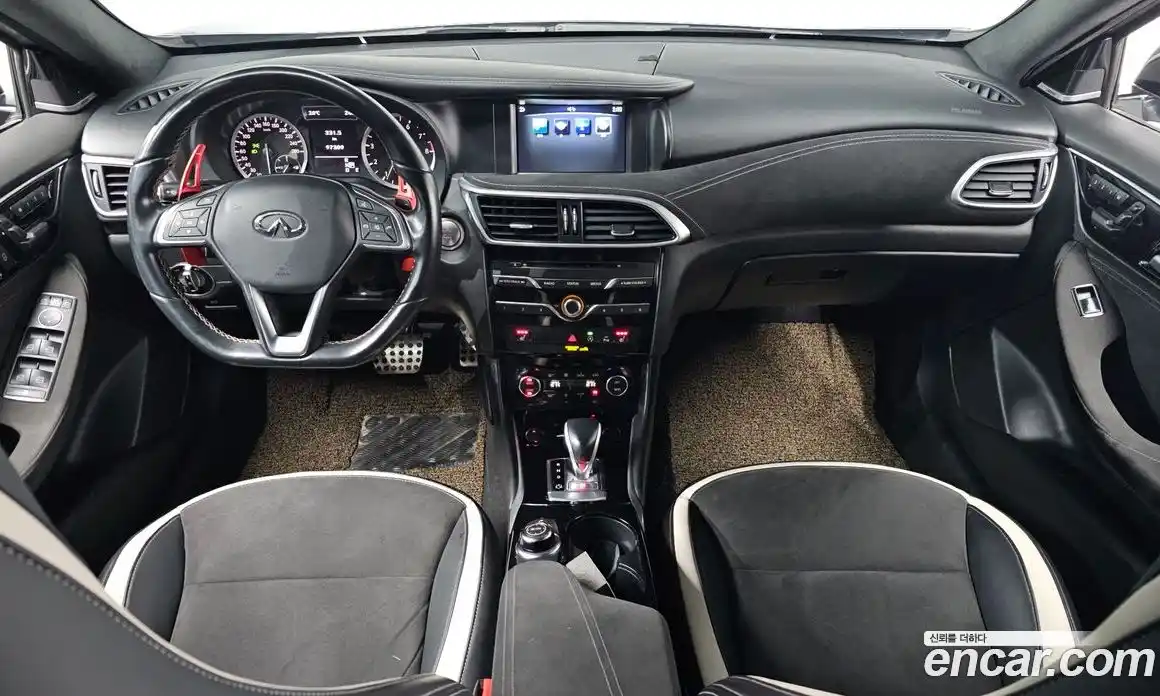 Infiniti Q30 2017 2.0 Автомат в Москве № 295735, фото 7