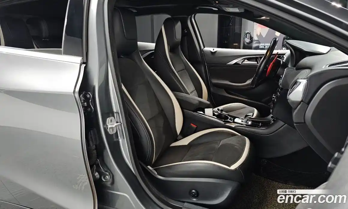 Infiniti Q30 2017 2.0 Автомат в Москве № 295735, фото 10