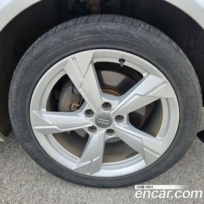 Audi A6 2014 2.0 Автомат в Москве № 325957, фото 14