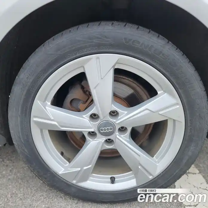 Audi A6 2014 2.0 Автомат в Москве № 325957, фото 5