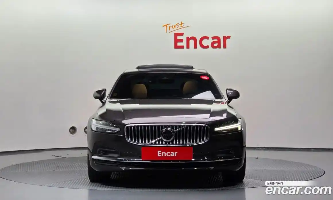 Volvo S90 2024 2.0 Автомат в Москве № 325998, фото 1