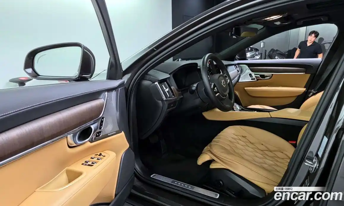 Volvo S90 2024 2.0 Автомат в Москве № 325998, фото 16