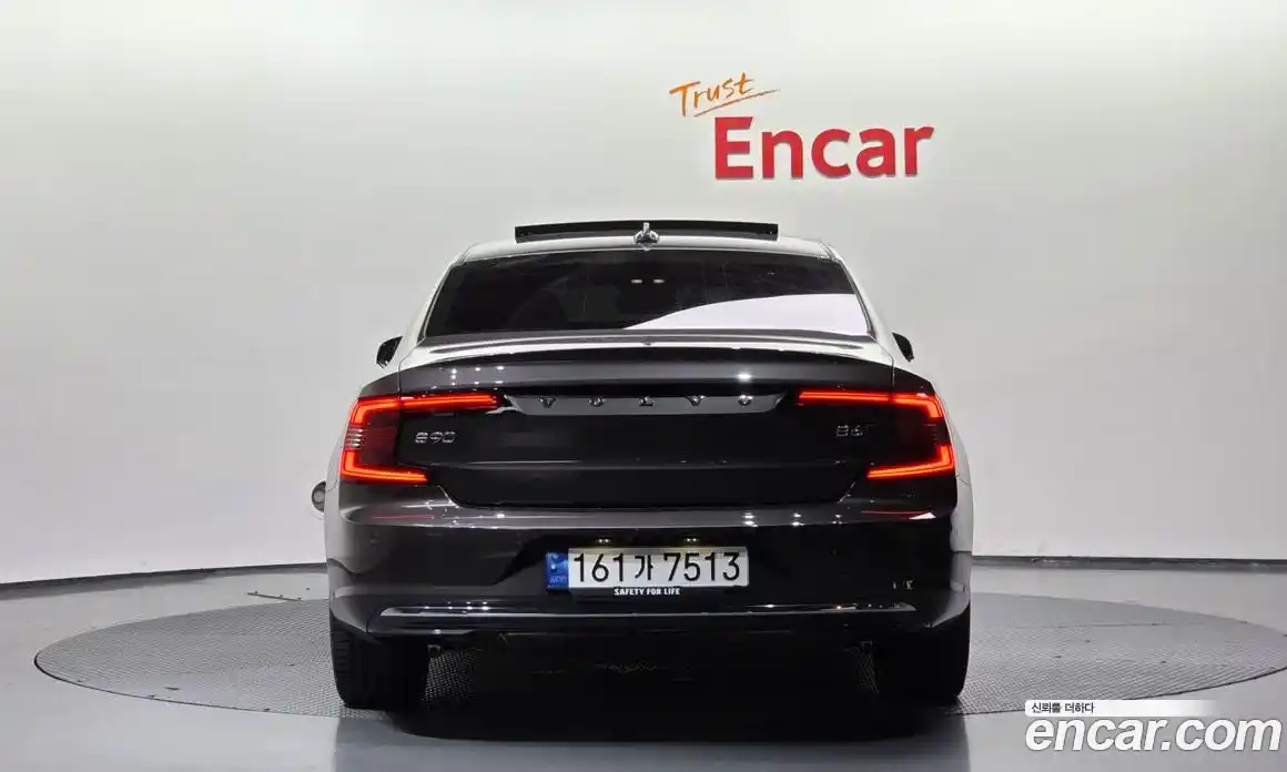 Volvo S90 2024 2.0 Автомат в Москве № 325998, фото 18