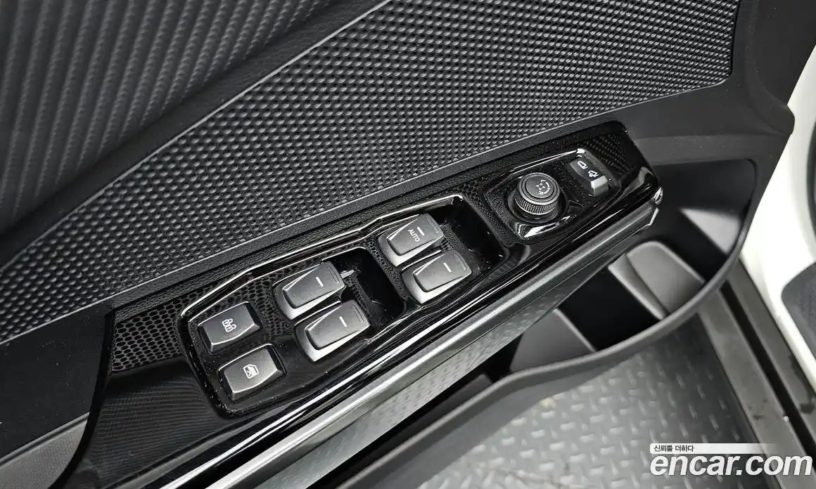 SsangYong TIBOLI 2022 1.5 Автомат в Москве № 32804, фото 13