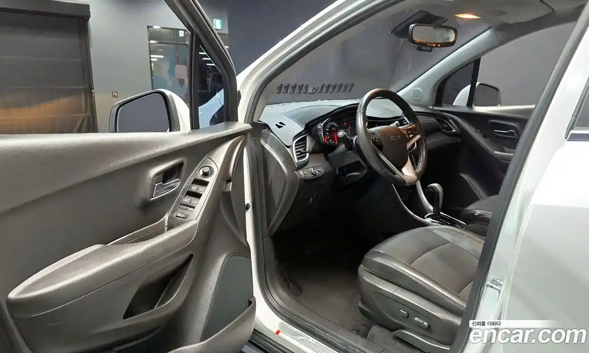 Chevrolet Trax 2019 1.4 Автомат в Москве № 332455, фото 10