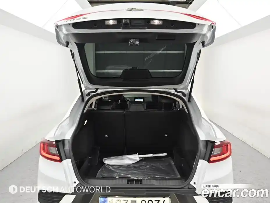 Renault XM3 2022 1.6 Автомат в Москве № 333774, фото 19