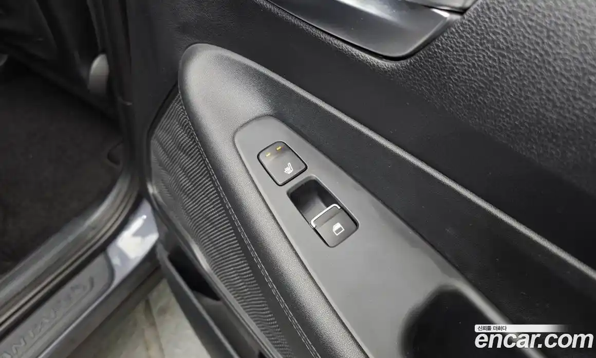 Hyundai Santa Fe 2023 2.5 Автомат в Москве № 335663, фото 13