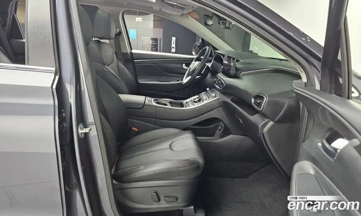 Hyundai Santa Fe 2023 2.5 Автомат в Москве № 335663, фото 10