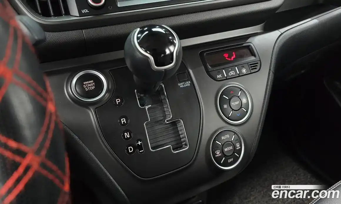 Kia Ray 2023 1.0 Автомат в Москве № 338491, фото 16